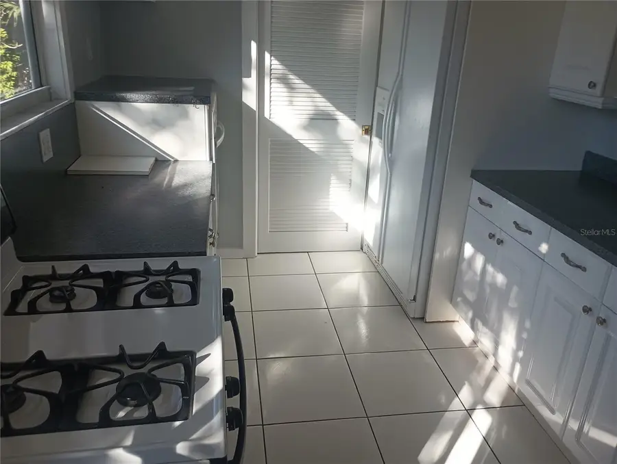 774 32nd Avenue N, Saint Petersburg, FL 33704 - #2