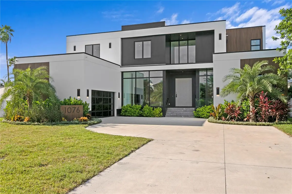 1076 Snell Isle Boulevard Ne, Saint Petersburg, FL 33704 - Image #1