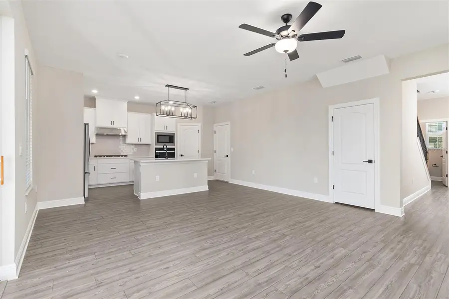 7669 Somersworth Drive, Kissimmee, FL 34747 - Image #2