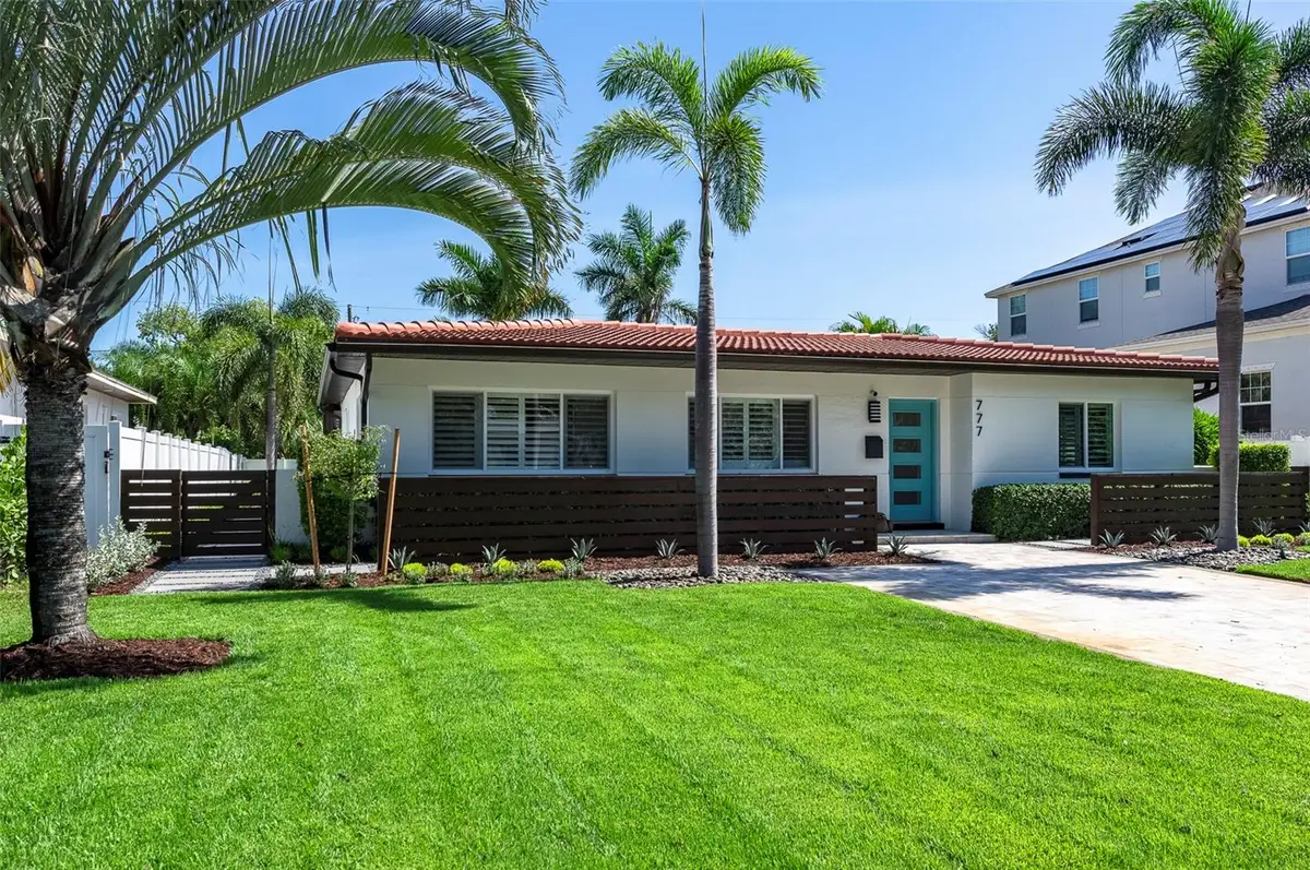 777 38th Avenue Ne, Saint Petersburg, FL 33704 - Image #1