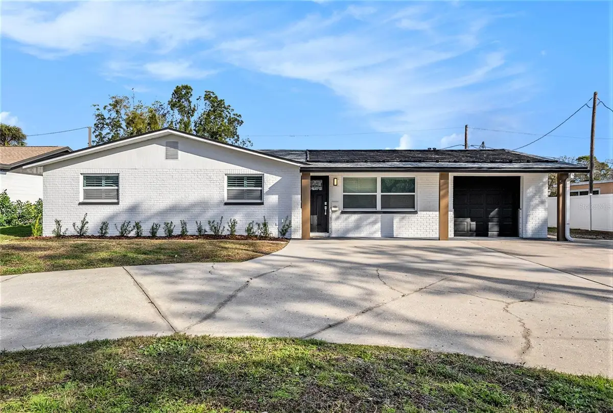 239 Freeport Avenue Ne, Saint Petersburg, FL 33702 - #1