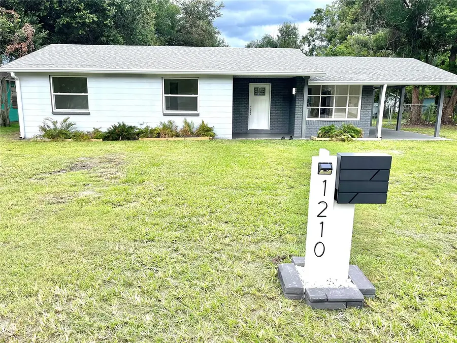 1210 W Ball Street, Plant City, FL 33563 - Image #2