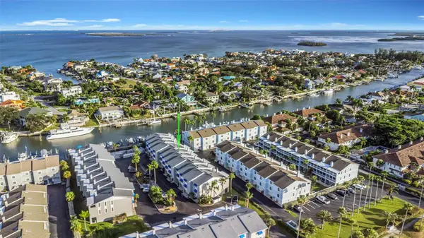 745 Pinellas Bayway S #207, TIERRA VERDE, FL 33715