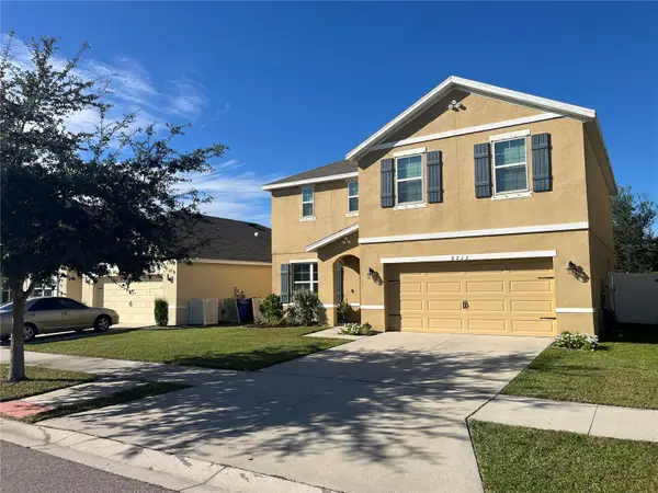 8212 Bilston Village Lane, GIBSONTON, FL 33534
