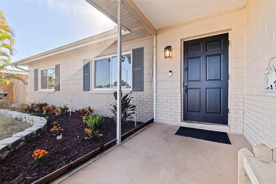 8210 Flame Vine Avenue, Seminole, FL 33777 - Image #2