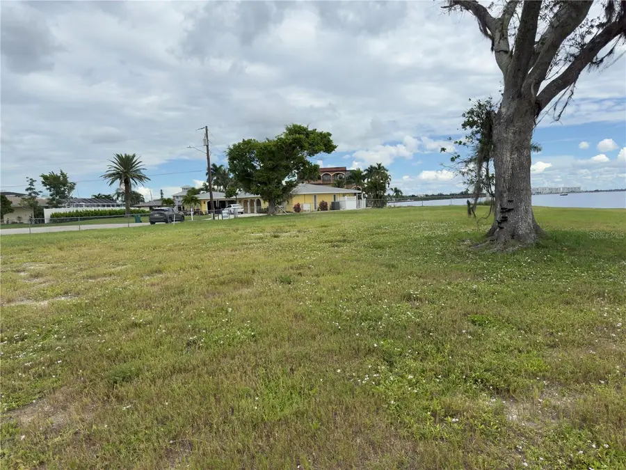 266 Beeney Road Se, Port Charlotte, FL 33952 - Image #3