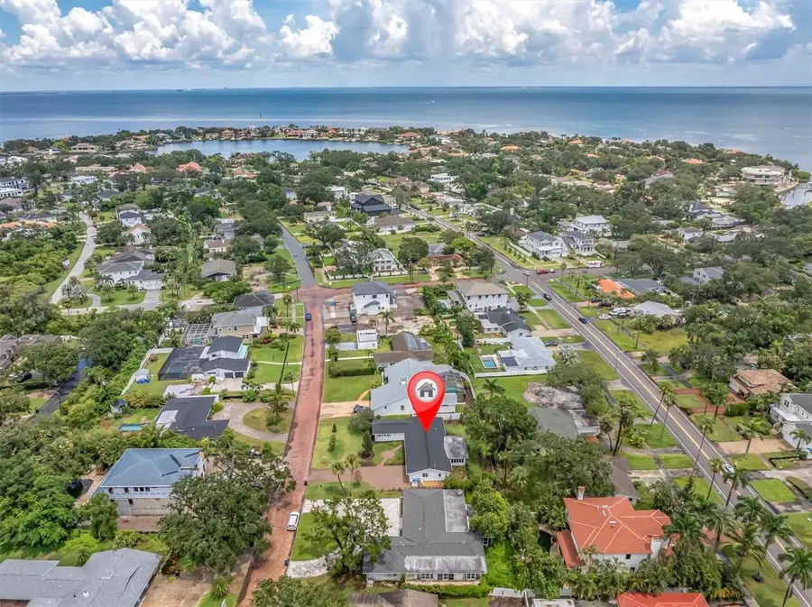 319 Rafael Boulevard Ne, Saint Petersburg, FL 33704 - Image #3