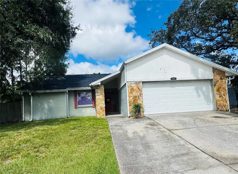 4507 Twin Crest Way, Tampa, FL 33624 - Image #2