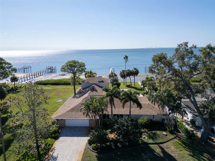 1100 Friendly Way S, Saint Petersburg, FL 33705 - #2