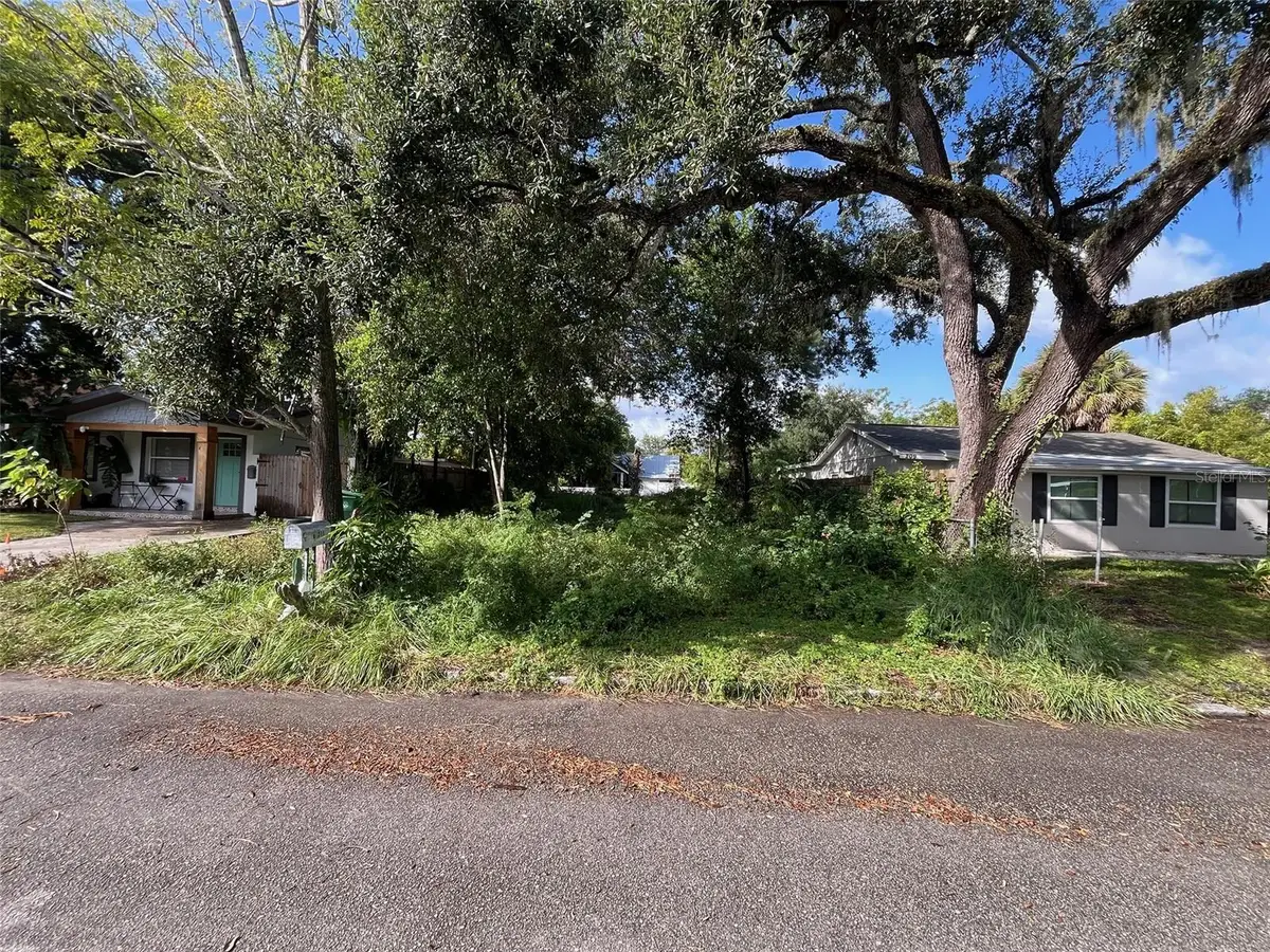 211 W Emily Street, Tampa, FL 33603 - Image #1