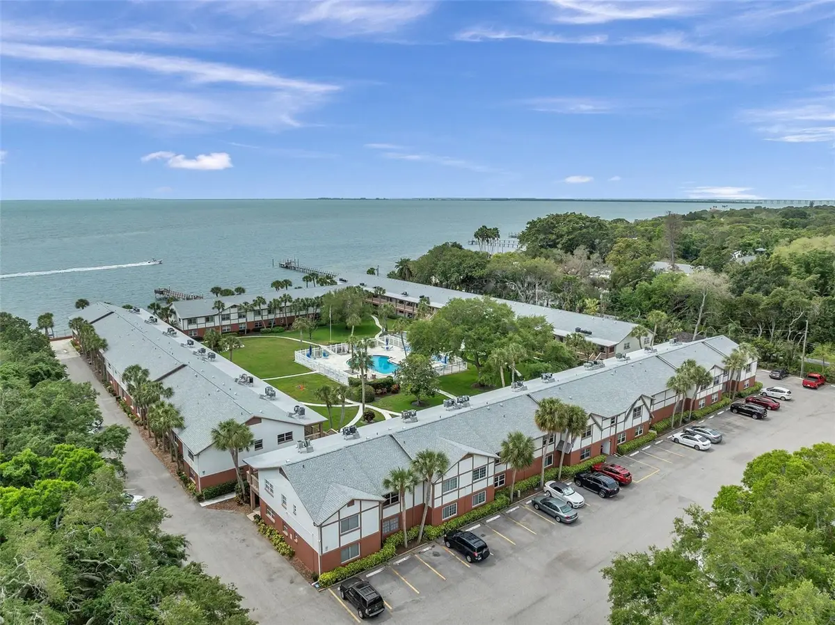 650 Pinellas Point Drive S #211, Saint Petersburg, FL 33705 - Image #1