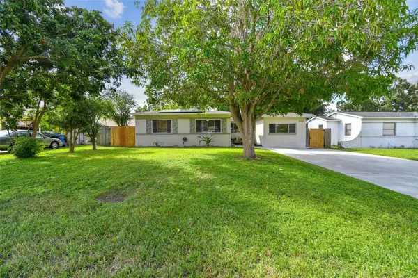 5010 8th Avenue N, ST PETERSBURG, FL 33710