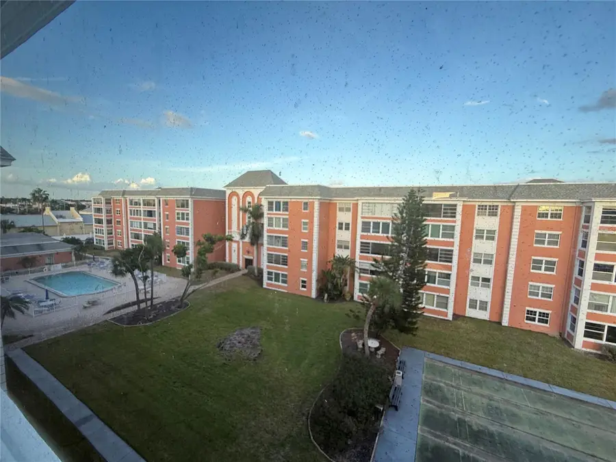 6960 20th Avenue N #502, Saint Petersburg, FL 33710 - Image #2