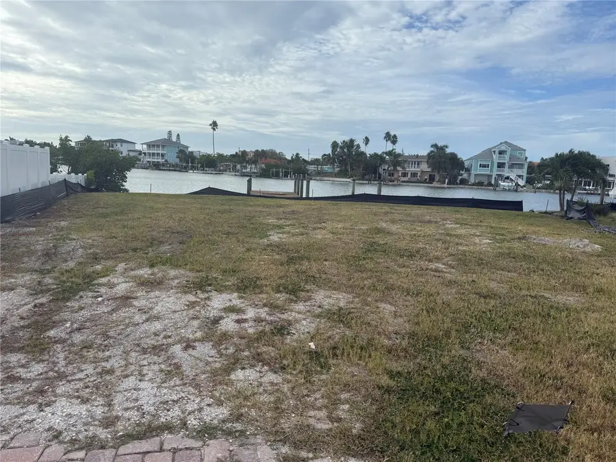 14060 W Parsley Drive, Madeira Beach, FL 33708 - Image #3