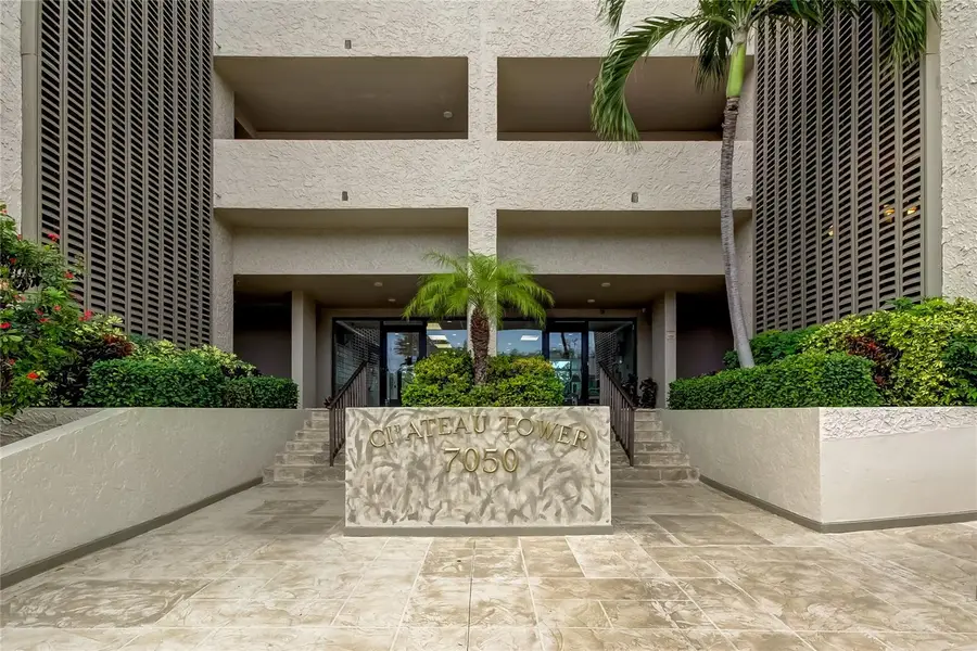 7050 Sunset Drive S #208, South Pasadena, FL 33707 - Image #2