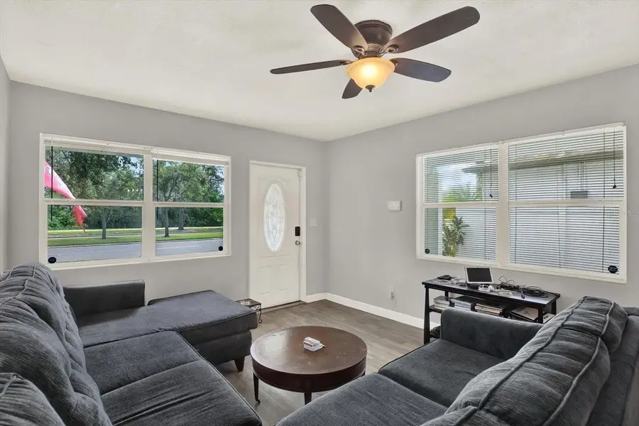 727 54th Avenue N, Saint Petersburg, FL 33703 - Image #2