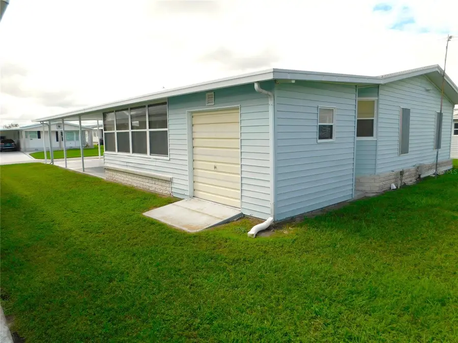 36819 Kiowa Avenue, Zephyrhills, FL 33542 - Image #2