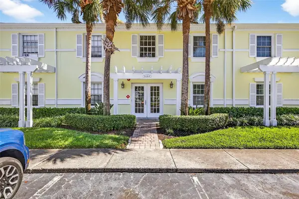 5184 Beach Drive Se #B, ST PETERSBURG, FL 33705