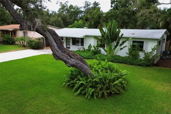 521 50th Avenue S, ST PETERSBURG, FL 33705