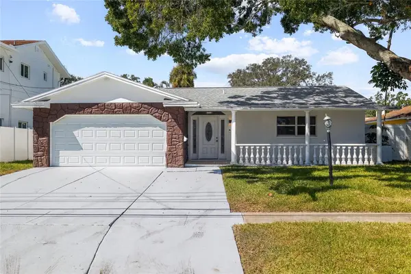 5910 Denver Street Ne, ST PETERSBURG, FL 33703