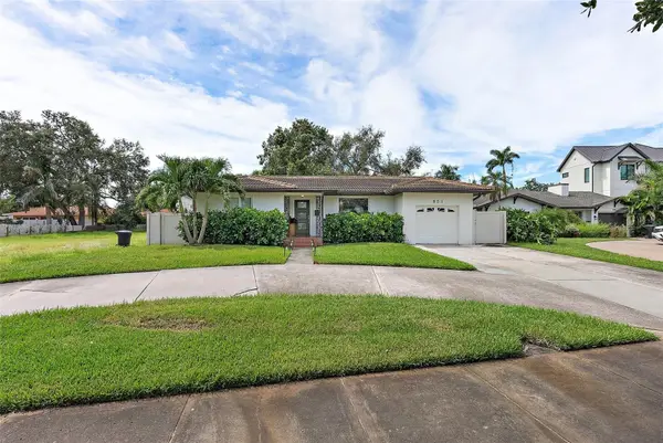 851 Snell Isle Boulevard Ne, ST PETERSBURG, FL 33704