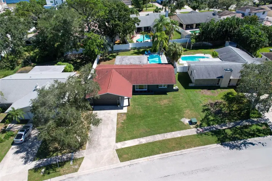 6135 Tanglewood Drive Ne, Saint Petersburg, FL 33703 - Image #3