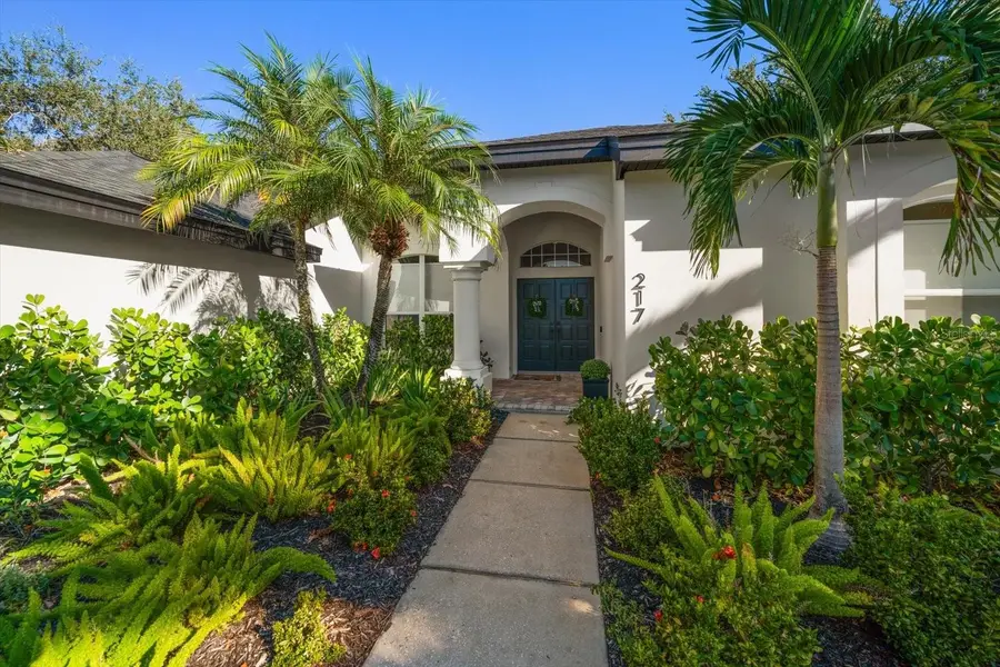 217 Highland Woods Drive, Safety Harbor, FL 34695 - Image #2