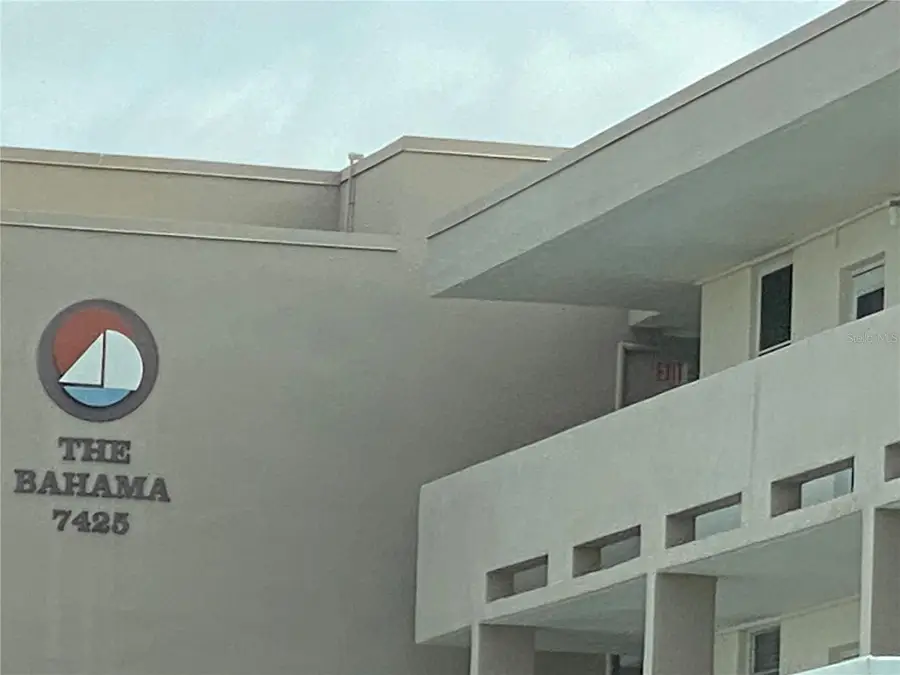 7425 Bay Island Drive S #203, South Pasadena, FL 33707 - Image #2