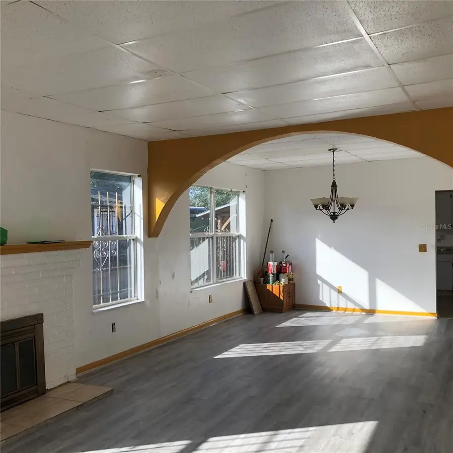 1903 W Saint Joseph Street, Tampa, FL 33607 - Image #2