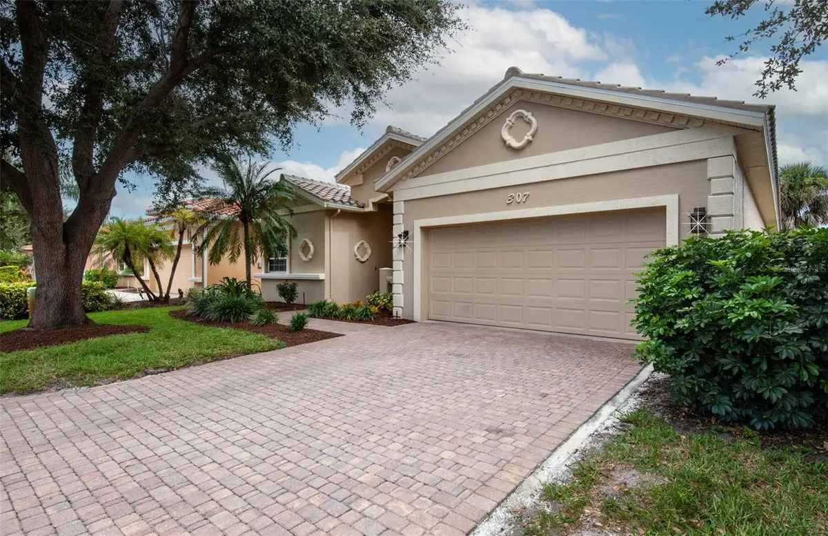 307 Rio Terra, Venice, FL 34285 - Image #1