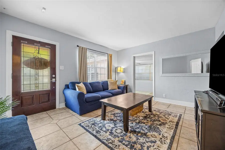 3528 W Mcelroy Avenue, Tampa, FL 33611 - Image #2