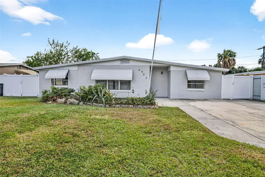4907 Cresthill Drive, Tampa, FL 33615 - Image #2