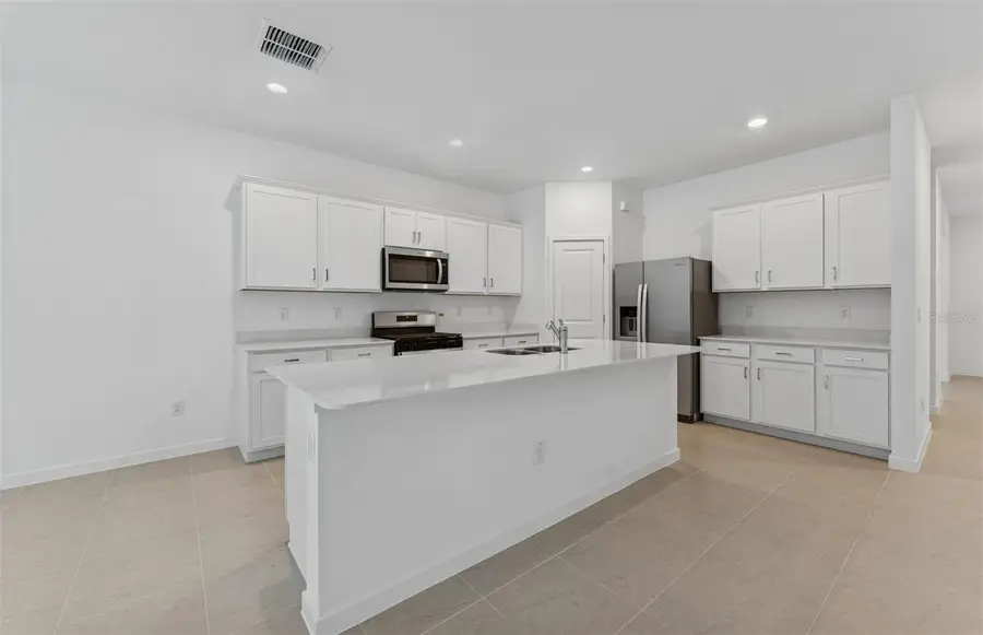 36484 Sespe Creek Court, Zephyrhills, FL 33540 - Image #3