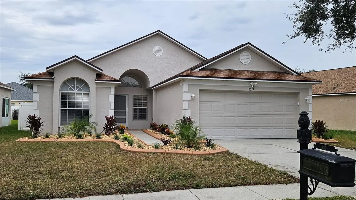 8527 Carriage Pointe Drive, Gibsonton, FL 33534 - Image #1