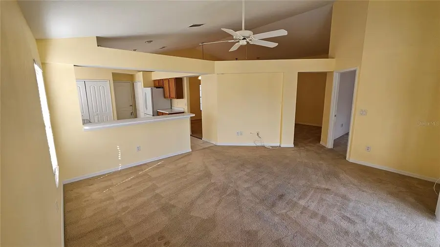 8527 Carriage Pointe Drive, Gibsonton, FL 33534 - Image #3