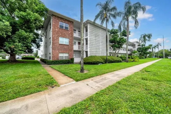 5150 10th Avenue N #106, ST PETERSBURG, FL 33710