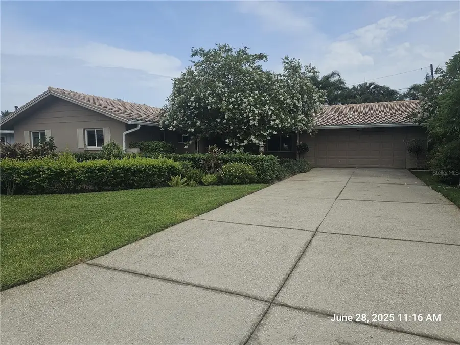 Address Withheld By Seller, Saint Petersburg, FL 33702 - Image #2