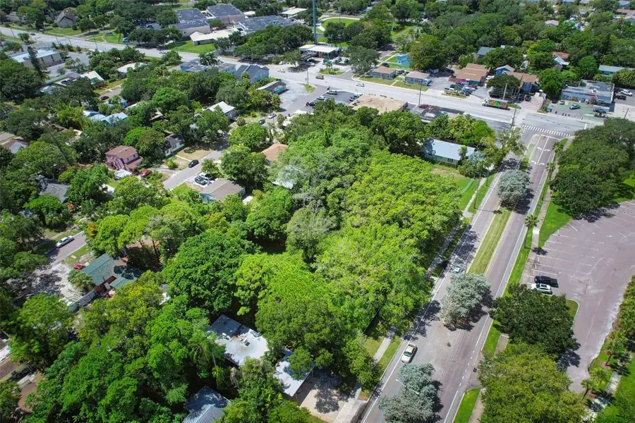 418 39th Avenue S, Saint Petersburg, FL 33705 - #2