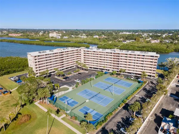 19451 Gulf Boulevard #211, INDIAN SHORES, FL 33785
