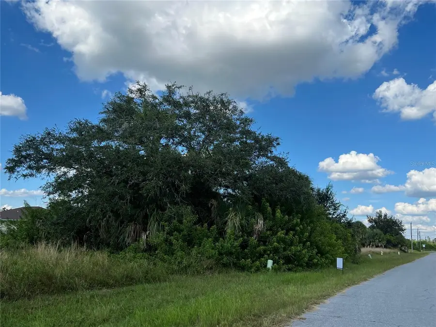 134 April Road, Rotonda West, FL 33947 - Image #2