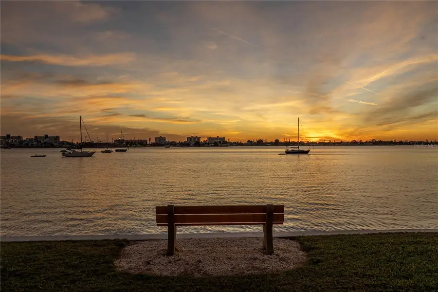 4525 Cove Circle #102, Saint Petersburg, FL 33708 - Image #3