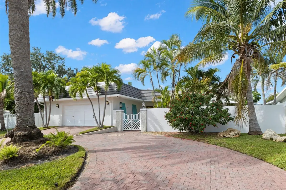 422 3rd Avenue N, Tierra Verde, FL 33715 - Image #1