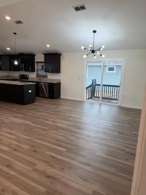 902 W Alsobrook Street, Plant City, FL 33563 - Image #2