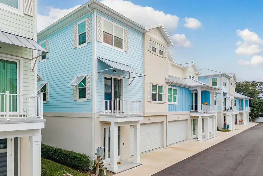 833 Oak Bend Lane, Dunedin, FL 34698 - Image #3