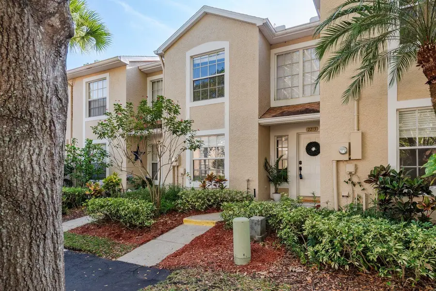 2213 Andover Circle, Palm Harbor, FL 34683 - Image #2