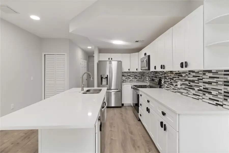 4315 Tyler Circle N, Saint Petersburg, FL 33709 - Image #3