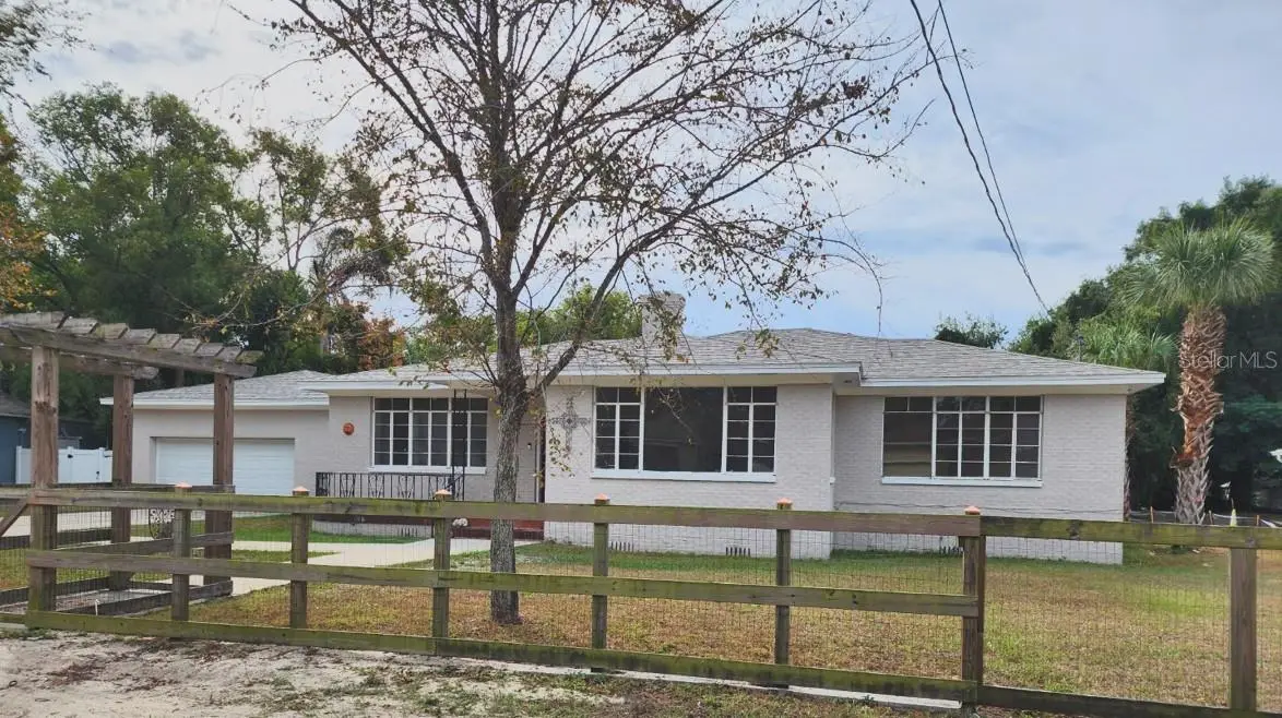 913 E Genesee Street, Tampa, FL 33603 - Image #1