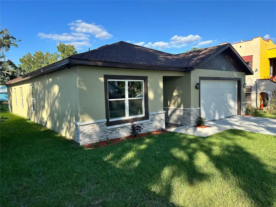 419 E Tillman Avenue, Lake Wales, FL 33853 - Image #2