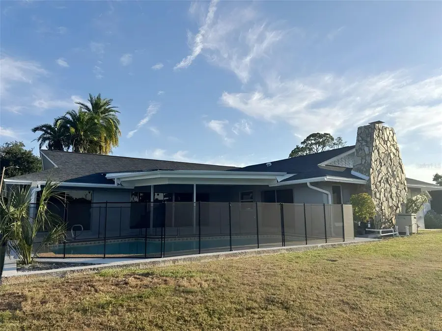 7012 Greenbrier Drive, Seminole, FL 33777 - Image #3