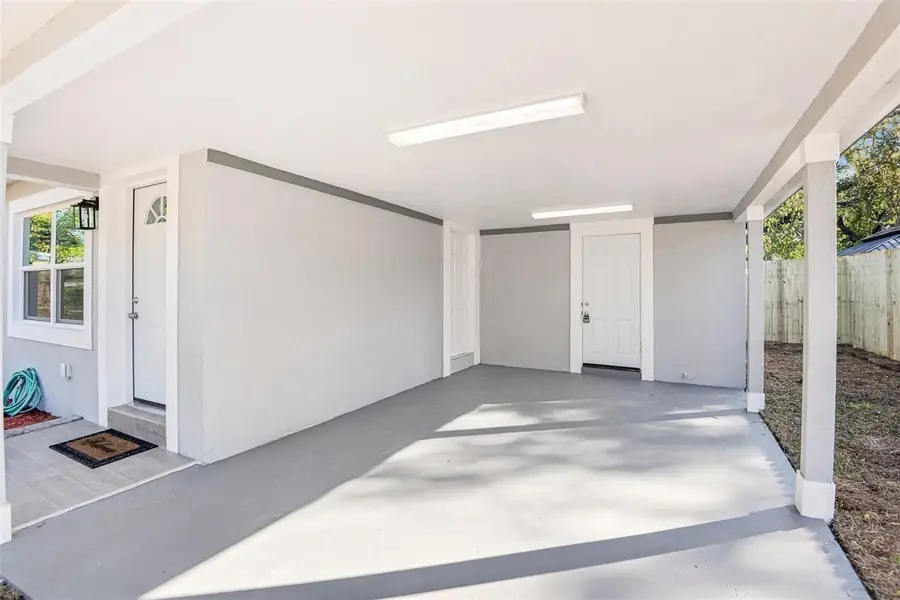 2425 S Ramona Circle, Tampa, FL 33612 - Image #2